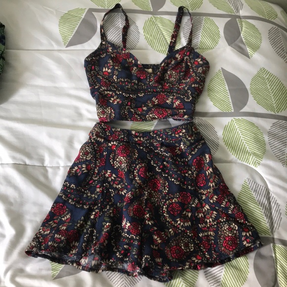 Hollister Tops - Hollister Two Piece Festival Set